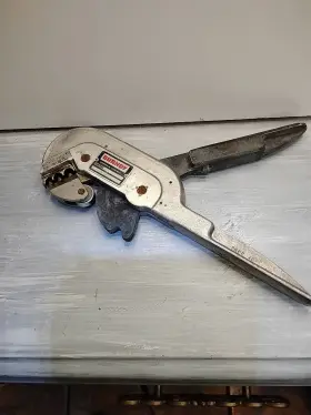 Mr4c-8 Burndy Vtg Crimp Tool Made In Usa Man Cave Hard To Find Rare Works