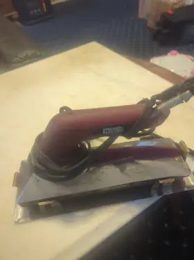 10-282g-2 Chicago Electric Deluxe Heat Bond Seaming Iron. Works Good