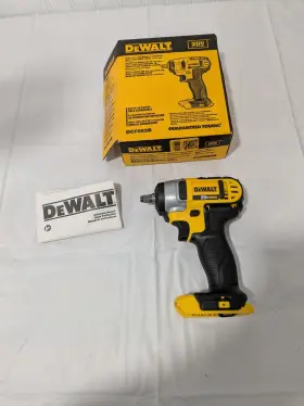 Dcf883b Dewalt Cordless Impact Wrench 20v 3/8 Inch Drive To 2 700 Bpm 300 Rpm