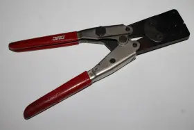Gmt221 Dmc Daniels Ratcheting Hand Crimping Tool
