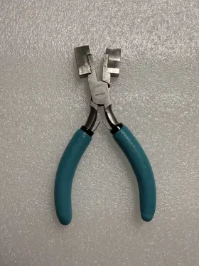 900-100x Excelta - Roll Pin Insertion/extraction Pliers Very Good Condition