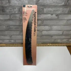 1068081 Fiskars Woodzig Chainsaw-style Pruner Pull Stroke 15 Inches Patented Tooth 1pkg