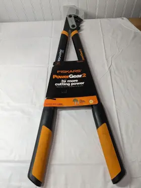 3948011002 Fiskars L5532 32 In Powergear2 Lopper W Contoured Handle