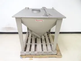 246005 Flexicon 99944 Used Flexible Screw Feed Hopper Ss 36 Inch X 3 Auger