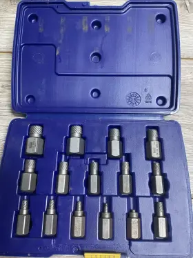 53228 Irwin Spiral Flute Screw Extractor 15 Pc Set For Range 1/8 Inch - 9/16