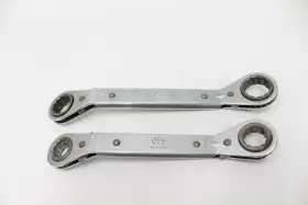 Row24282 Mac Tools Row24282/20222 Sae Offset Ratcheting Box Wrench 12-point - 3/4 Inch And 7/8 5/8 11/16