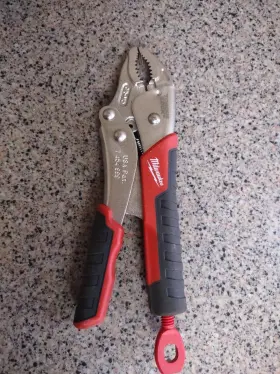 48-22-3407 Milwaukee 7 Inch Torque Lock Curved Jaw Pliers Durable Grip