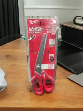 48-22-4047 Milwaukee 48-22-4040 Job Site Offset Scissors