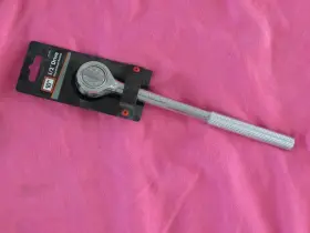 07-040 Pony 1/2 Inch Drive Round Head Ratchet 10 Long Length