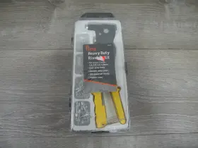29-500 Pony Heavy Duty Rivet Kit Riveter Tool Gun Set With 100 Assorted Rivets Case New