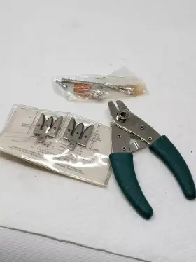 R-4473 Telephone Tool Unbranded R4473 Cut And Strip 22-24 26-24 Complete Unused