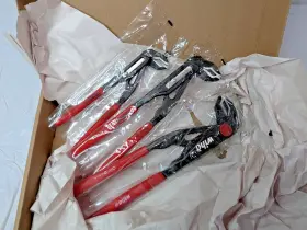 32669 Wiha Tools 3 Piece Soft Grip Adjustable Water Pump Plier Set