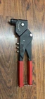 Blue Point Swivel Head Rivet Gun HPS202 With 4 Sizes Usa T2 Used. Price: $64.95.