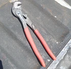Knipex 87 41 250 Sba Tools Raptor Pliers 10-32MM 3/8"-1 1/4" G.u.c... Used. Price: $28.99.